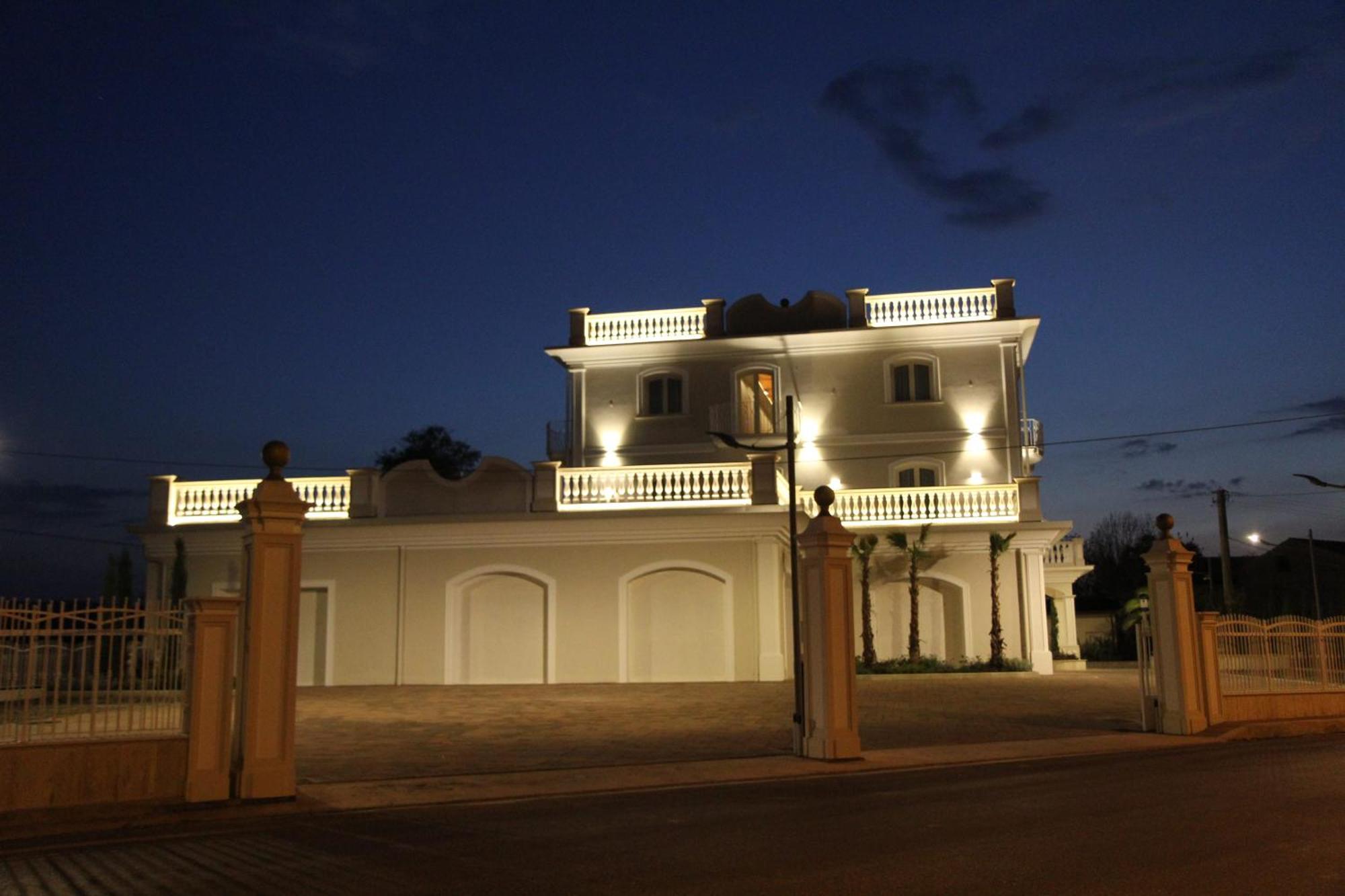 Suites & Apartments Liola' Castrocielo エクステリア 写真