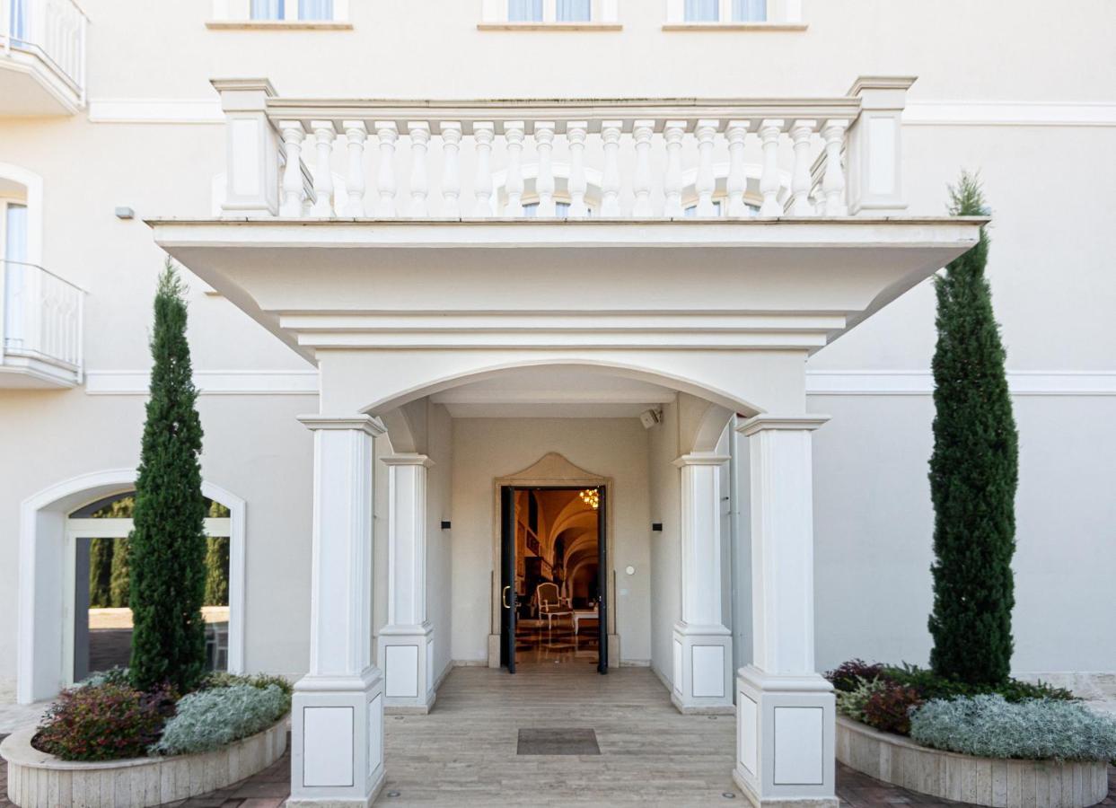 Suites & Apartments Liola' Castrocielo エクステリア 写真